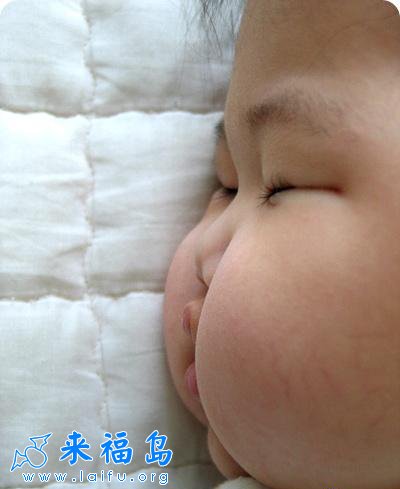 有始以来最像屁股的脸.jpg